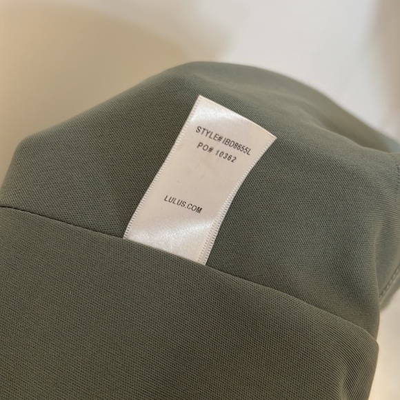 Lulus Fiorire slate blue floral day dress, size small - Picture 13 of 13